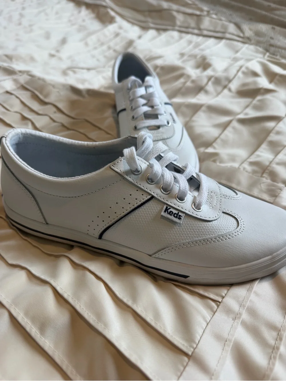 Keds sleek white